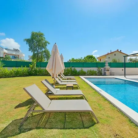 Oeluedeniz District, Prime Location - Asay Вилла