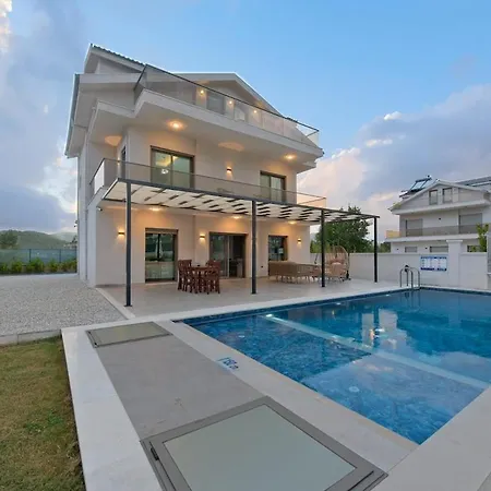 Oeluedeniz District, Prime Location - Asay *
